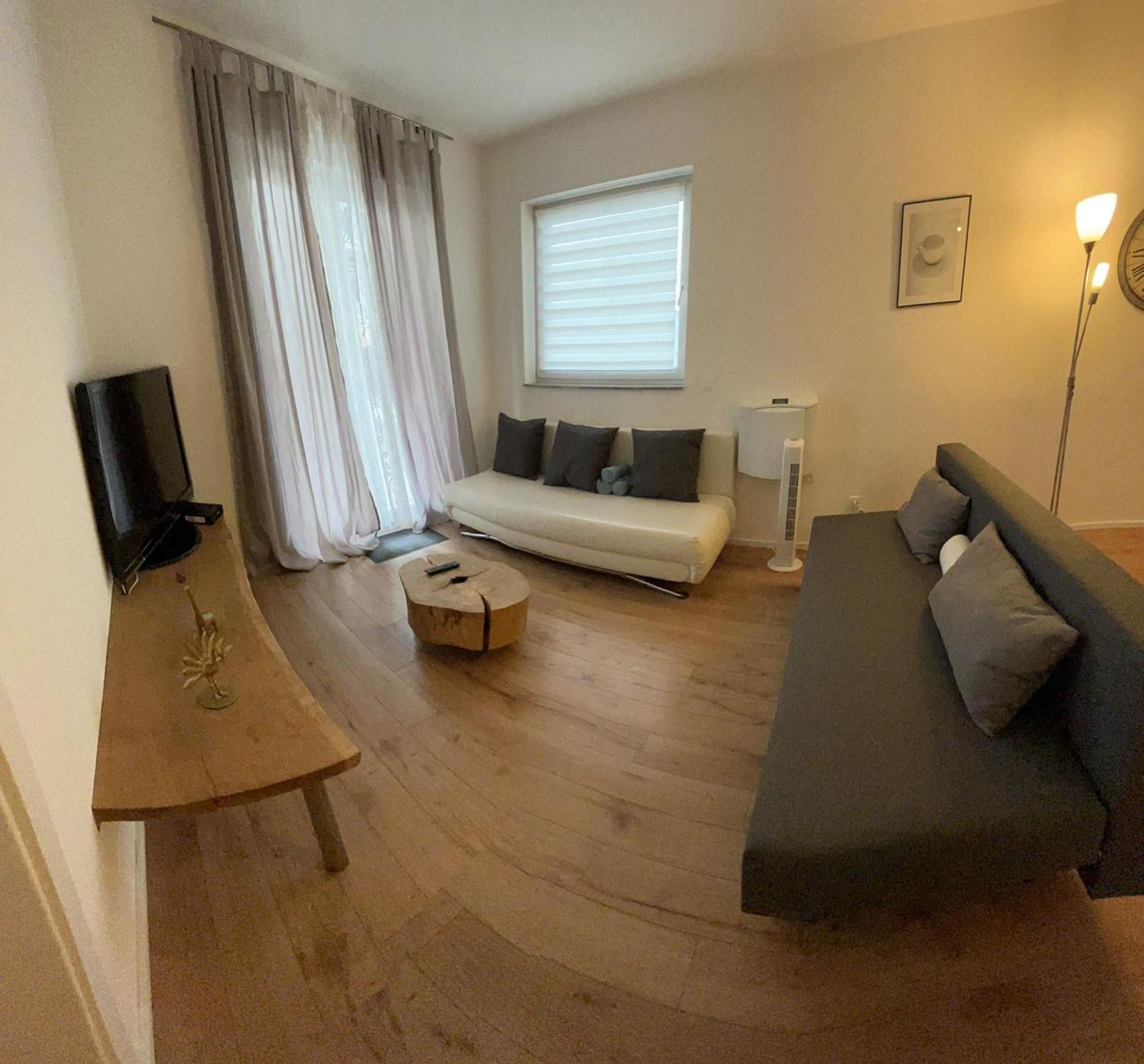 Trier City Center Apartments & Stadthaus, Zentrum Pokoj fotografie